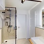 아파트 04 No8a Boardinghouse
